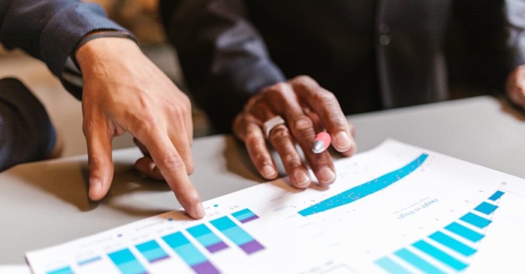 ブログのアクセス分析と改善ポイントを示す図解イメージ