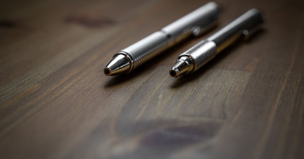 SEOを意識したタイトルと見出し構成を考えるブロガーのイメージ画像