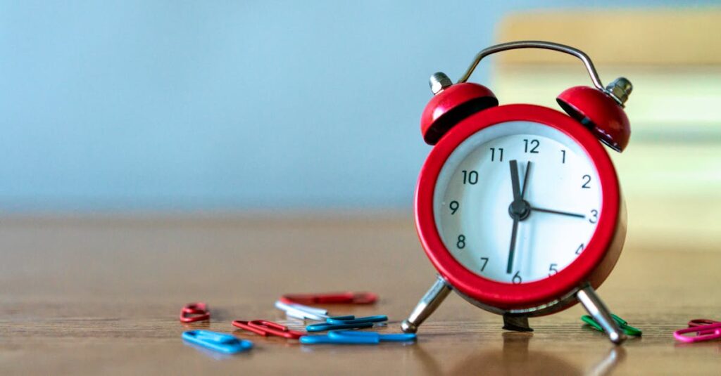 アフィリエイト作業を効率化するタイムマネジメント手法を図解。タスク分割と時間管理の例。