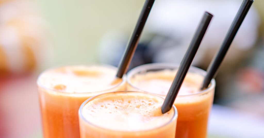 継続する習慣を作る仕組みを図解。小さなタスク・ルーチン化・進捗管理の流れを表現。