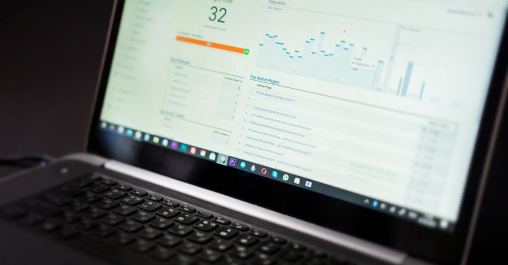 Googleアドセンスとアフィリエイトの違いを比較した図。初心者が理解しやすいように特徴を整理。