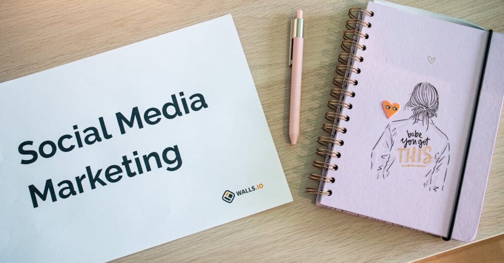 クリック率を高めるライティングのコツを図解。ベネフィット訴求と読者心理の関係を示す。