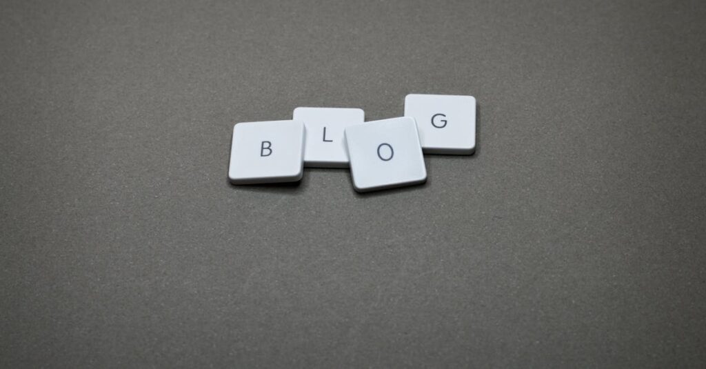 信頼されるアフィリエイト記事の情報提供と引用方法を示す図。
