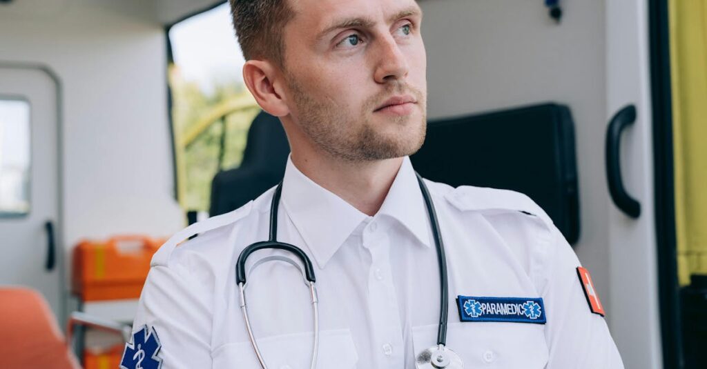 noteの最初の記事を書いて信頼を築こうとしているクリエイターのイメージ