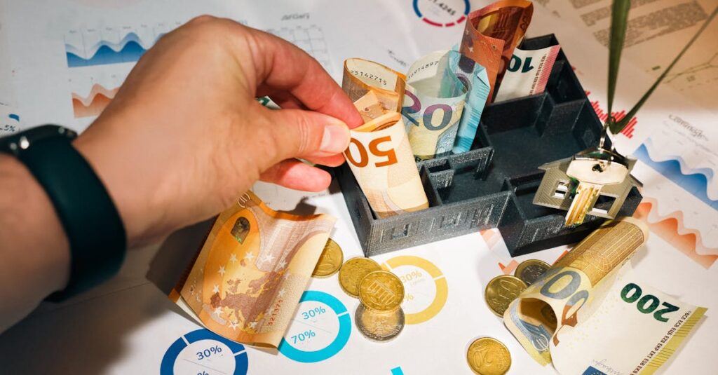 アフィリエイトの仕組みと報酬発生の流れを図で示す。広告主・ASP・アフィリエイター・読者の関係が一目で分かる。