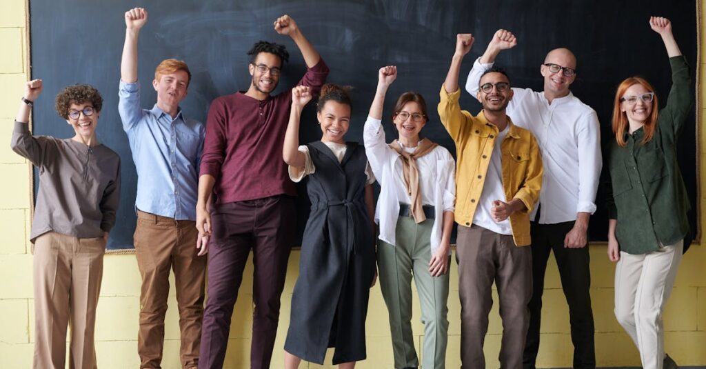 ブログ運営を継続するためのモチベーション維持法を図解。小さな成功体験を積み重ねるイメージ