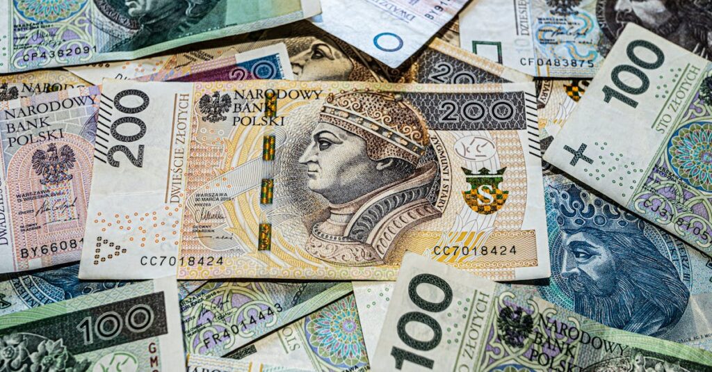 広告導入時の注意点と審査対策を説明する図：ポリシー・信頼性・禁止事項