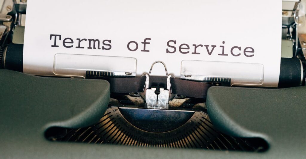 無料ブログは自由度が低く、運営側の制限が多いことを示すイメージ画像