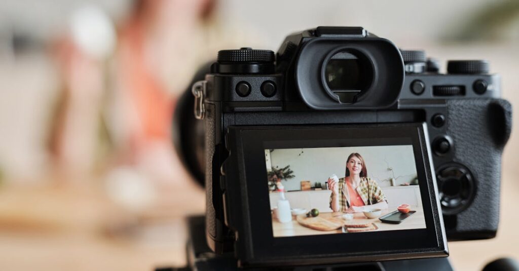 無料ブログを開設して初期設定を行っている初心者のイメージ画像