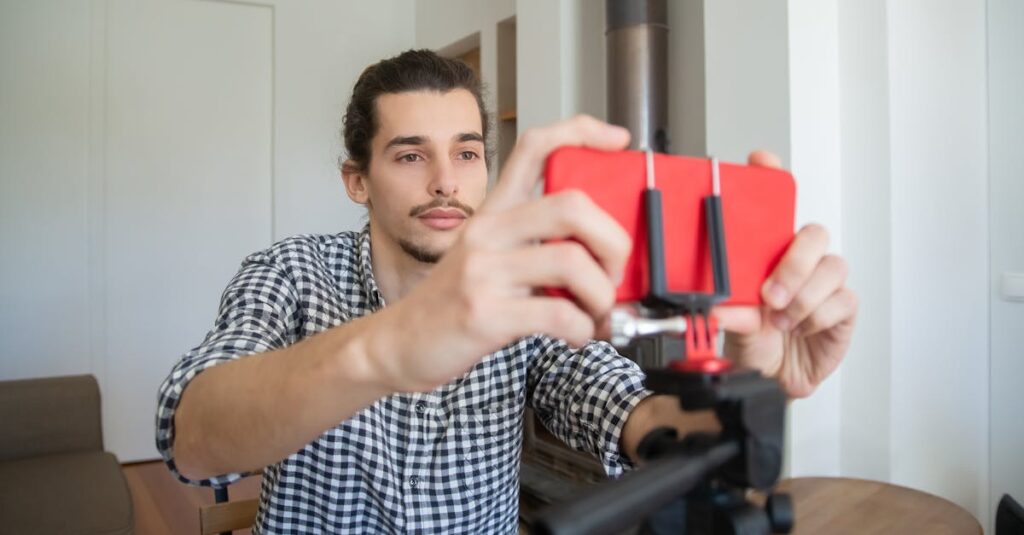 WordPressブログ開設に必要なサーバー・ドメイン・費用の目安を示す初心者向け図解