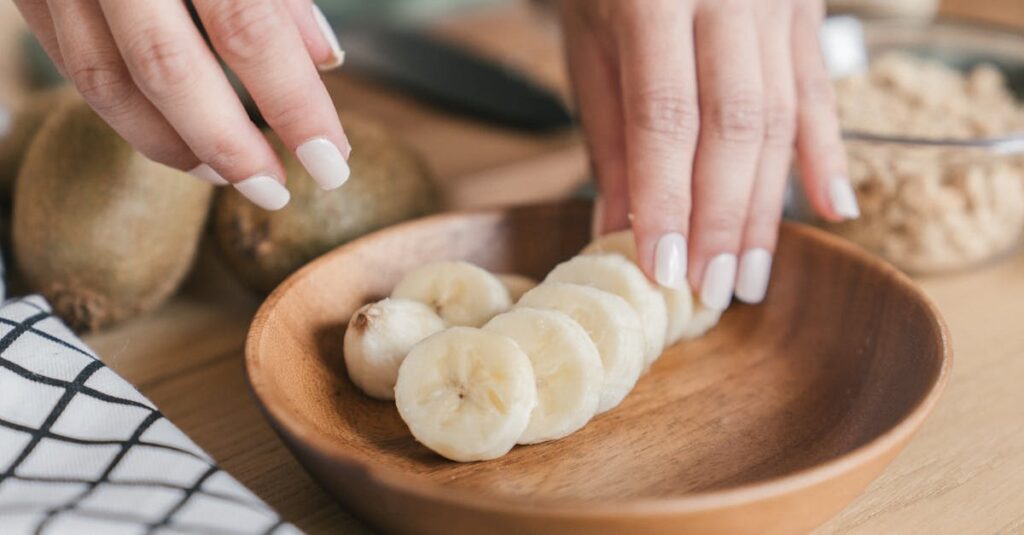 読者に自然に訴求する広告配置の正しいやり方を説明する図