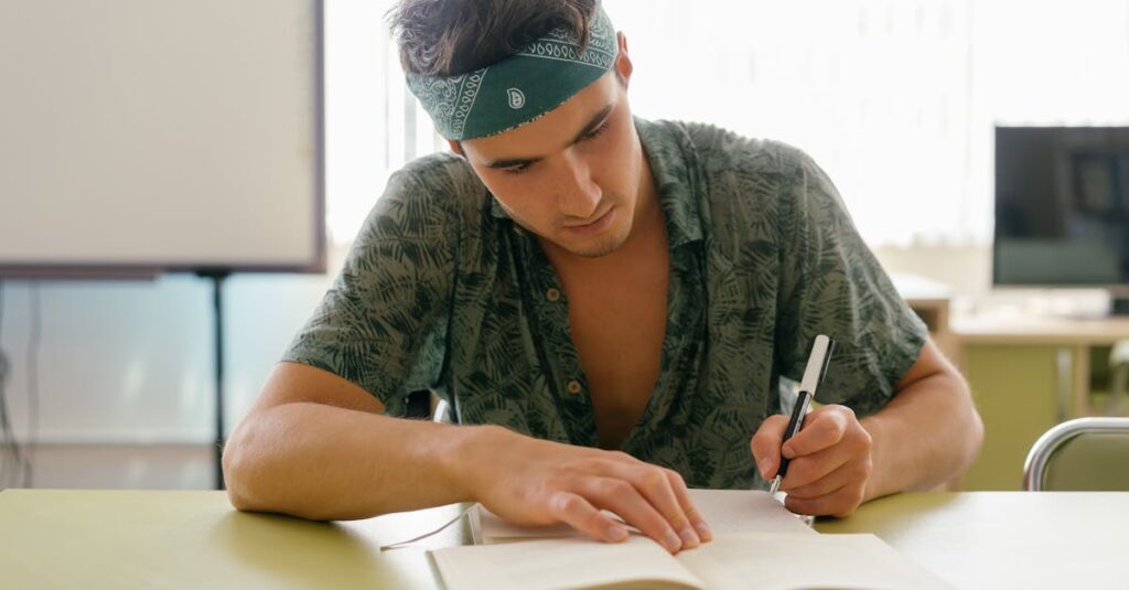 ブログが書けない初心者がモチベーションを取り戻すための7つの実践コツを象徴するイラスト