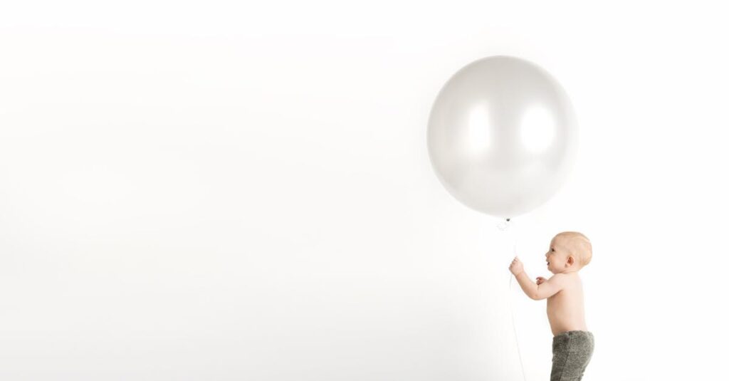 アフィリエイト初心者が最初にやるべき3ステップをまとめた図。テーマ選定・ASP登録・記事作成を示す。