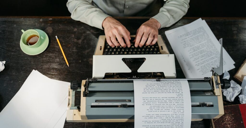 ChatGPTを使ってライティング副業で月10万円を達成した人物の成功事例を描いたイメージ。