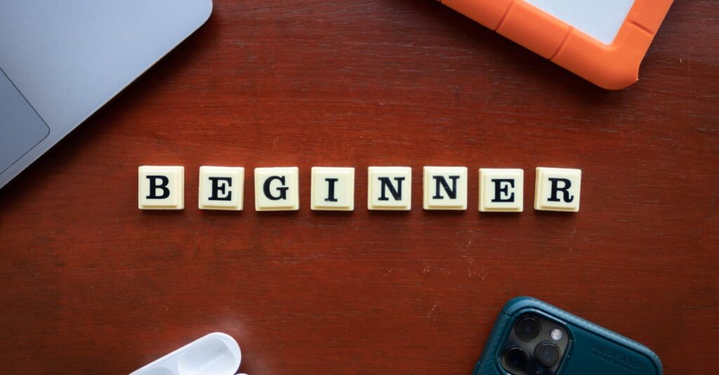 副業初心者におすすめの3つの分野を表すイメージ。タスク型副業、ブログライティング、デザイン動画編集を象徴するビジュアル。