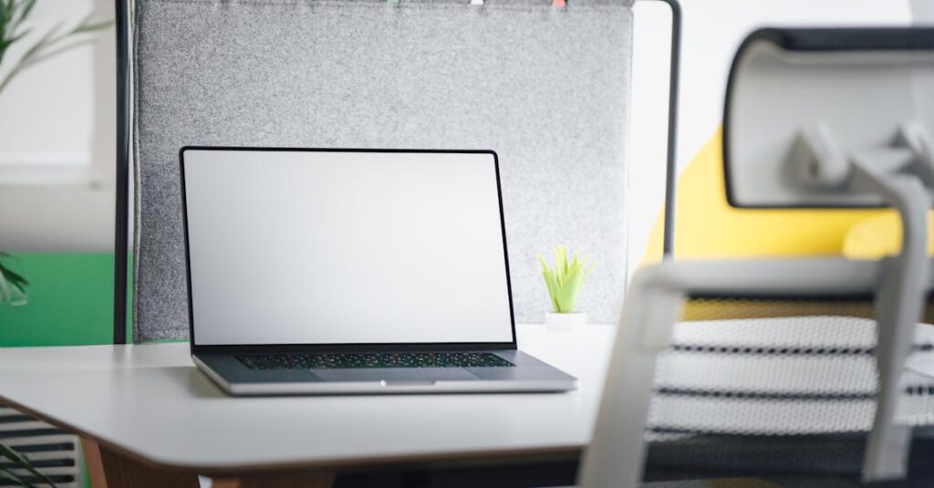 副業ブログを継続し改善するための仕組みを構築している図解