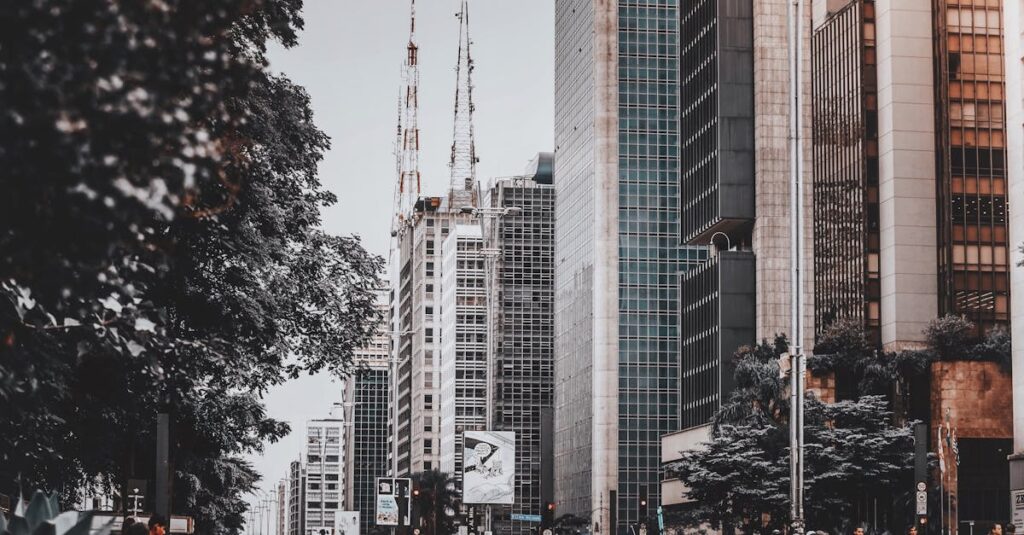 アフィリエイト2ヶ月目のアクセス拡大とSNS連携を表す図