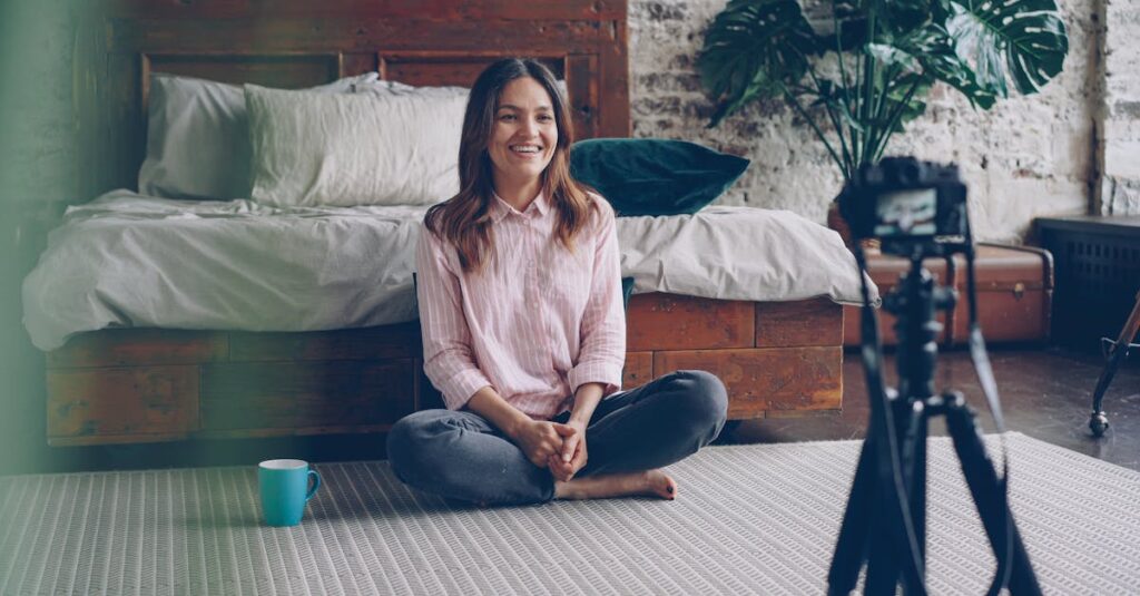 個人ブランドを構築する現代ブログ運営者のイメージ