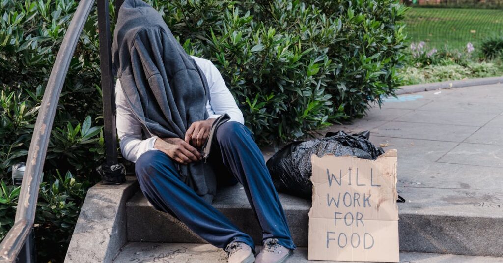 ブログの読者の悩みを深く理解しようとしているブロガーの様子