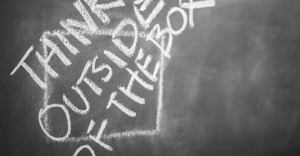 noteの有料記事で売れるテーマをブレインストーミングする様子を表現した画像