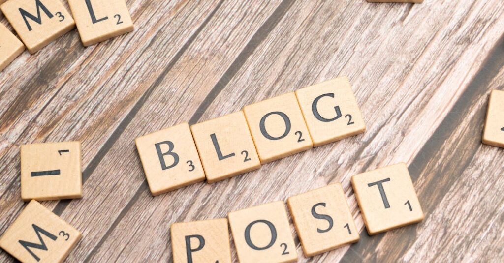 副業ブログでWordPressが収益性とSEOの両面で最強とされる理由を解説するイメージ