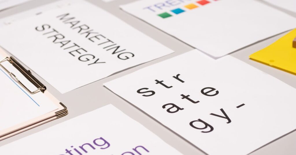 ブログ運営を継続するための戦略を表したイメージ。更新頻度や習慣化、長期視点での成長を分かりやすく表現