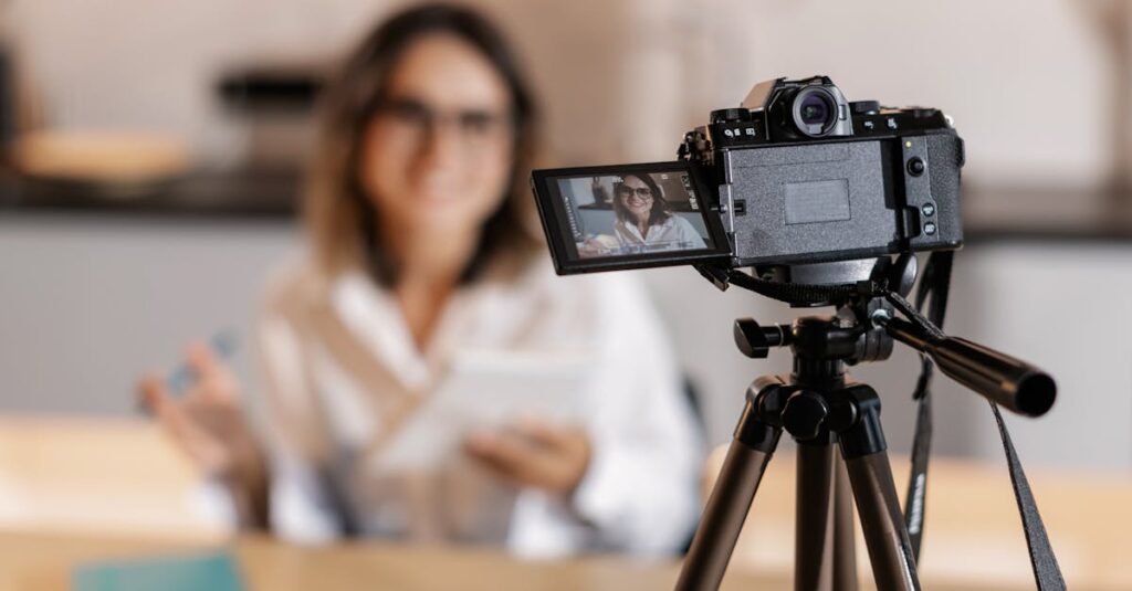 副業や収益化の目的別に、本当におすすめできるブログサービスを比較検討しているイメージ